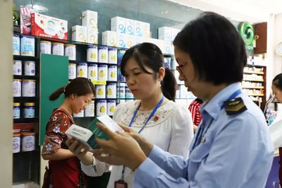 主题教育进行时|谢岗镇开展整治食品安全问题联合行动